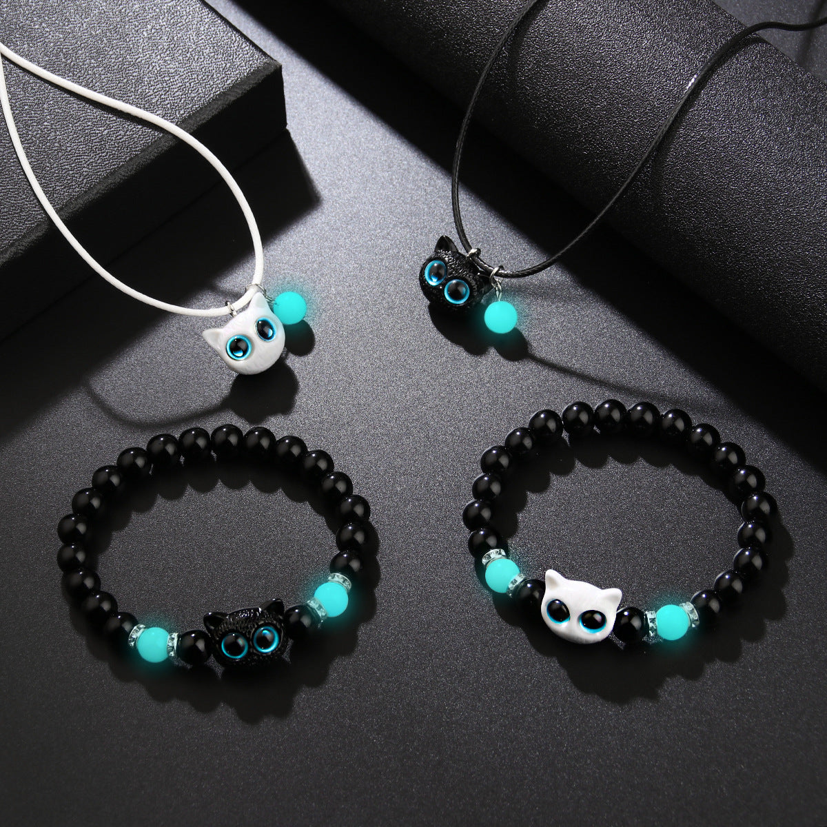 Wholesale Luminous cute cat necklace bracelet couple bracelet gift